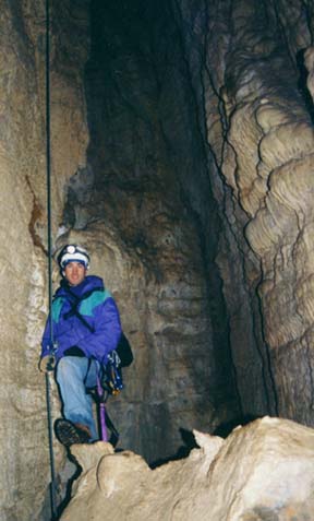 hell4.jpg (68266 bytes)