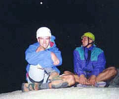 loneblock.jpg (7578 bytes)