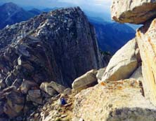 lonesummitdesc.jpg (11089 bytes)