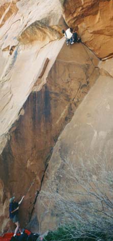 moabmoki.jpg (52731 bytes)