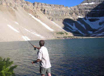 uintsamcast.jpg (26476 bytes)